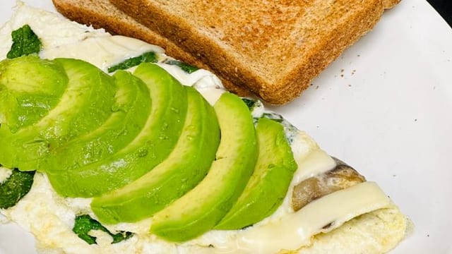 EGGS WHITE WITH TOAST.